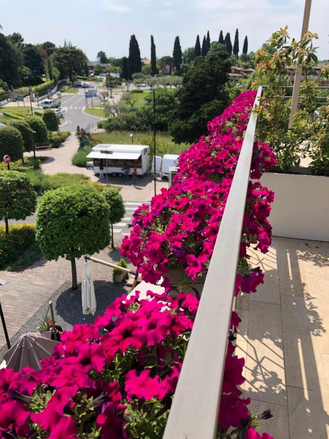 Apart-Hotel La Rocchetta Padenghe sul Garda Zewnętrze zdjęcie