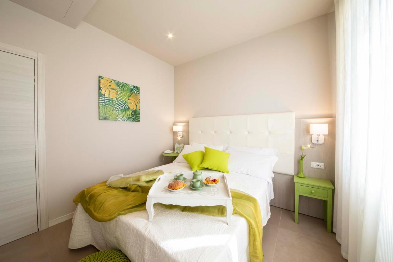 Apart-Hotel La Rocchetta Padenghe sul Garda Zewnętrze zdjęcie