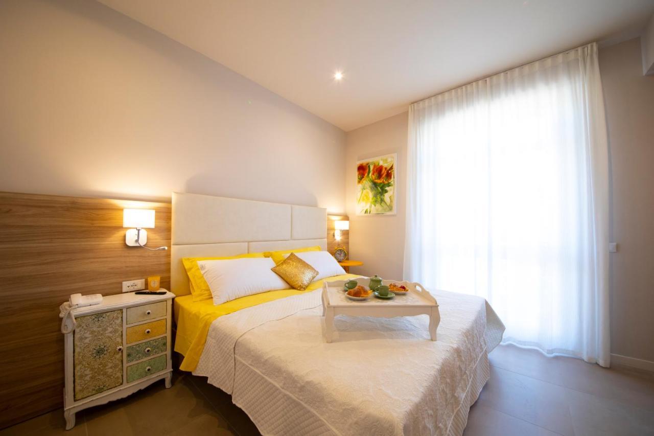 Apart-Hotel La Rocchetta Padenghe sul Garda Zewnętrze zdjęcie