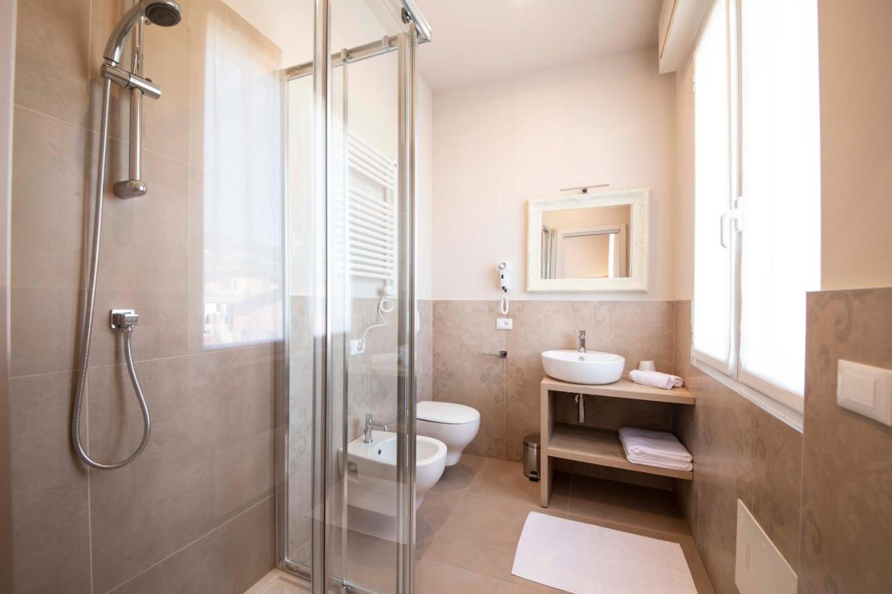 Apart-Hotel La Rocchetta Padenghe sul Garda Zewnętrze zdjęcie